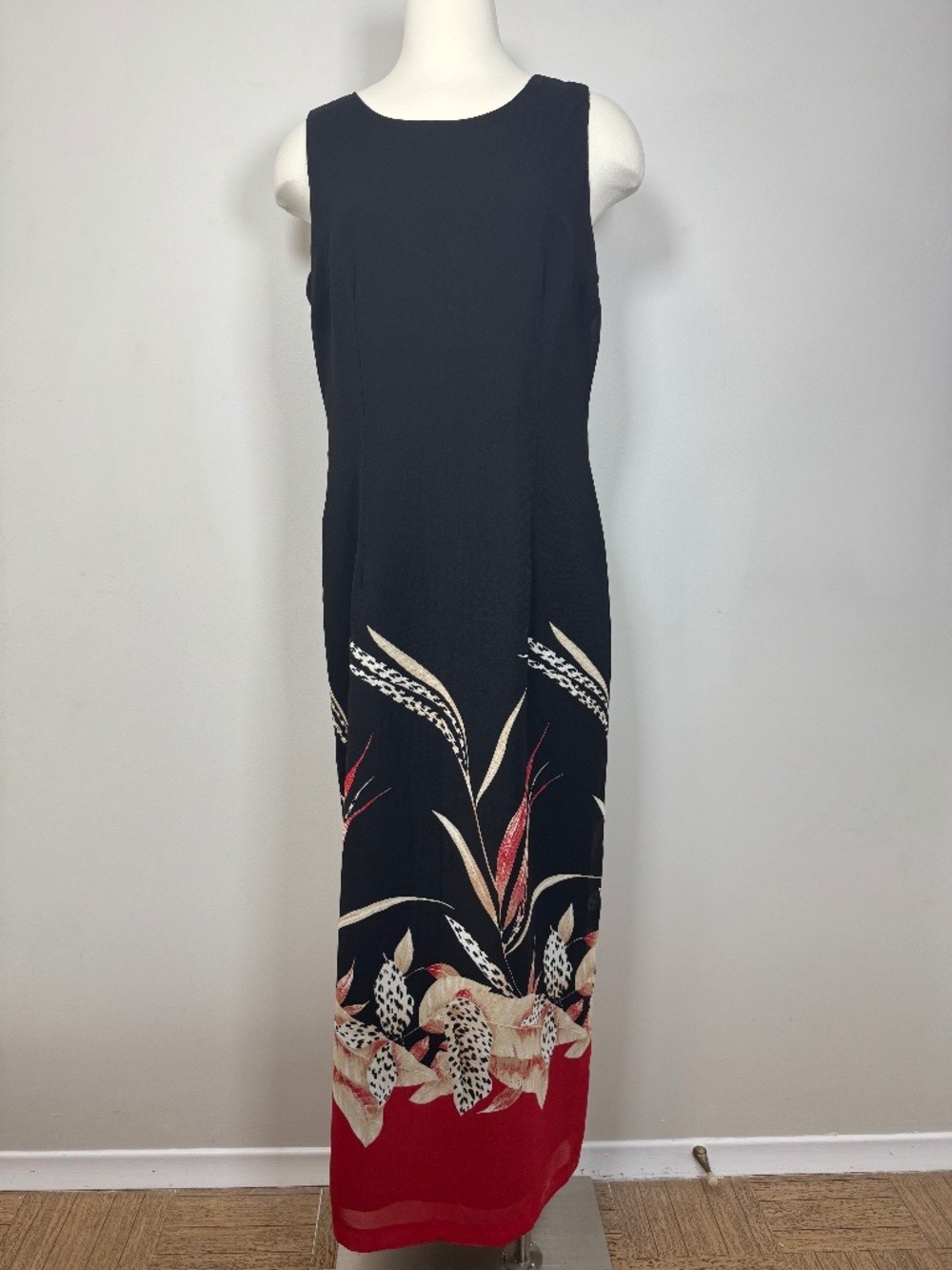 Vintage Moonlight Sleeveless Black Maxi Dress with Botanical Print 12